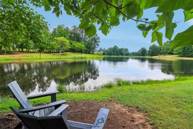 117 Mead Court, Hoschton, GA 30548