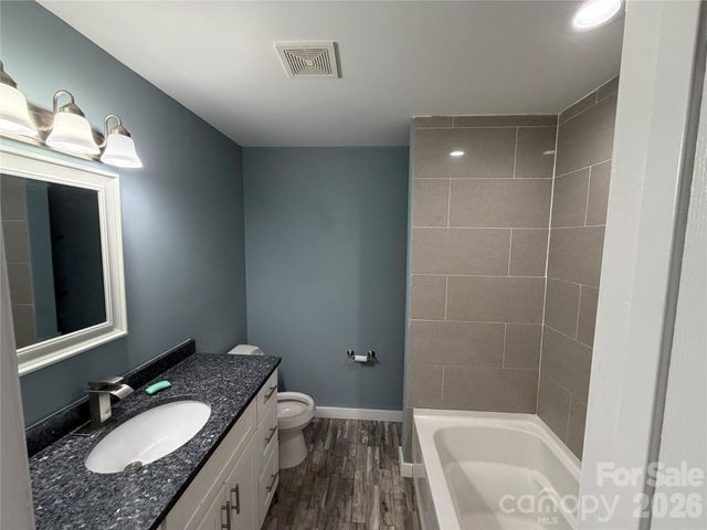55 S Hildebran Avenue, Newton, NC 28658