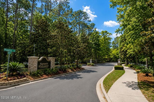 6094 MAGGIES Circle 105, Jacksonville, FL 32244
