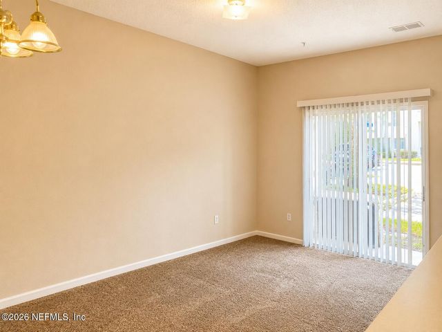 6094 MAGGIES Circle 105, Jacksonville, FL 32244