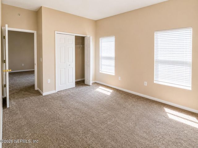 6094 MAGGIES Circle 105, Jacksonville, FL 32244