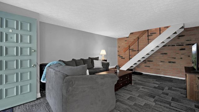 2509 Burgandy Lane, Columbus, OH 43232