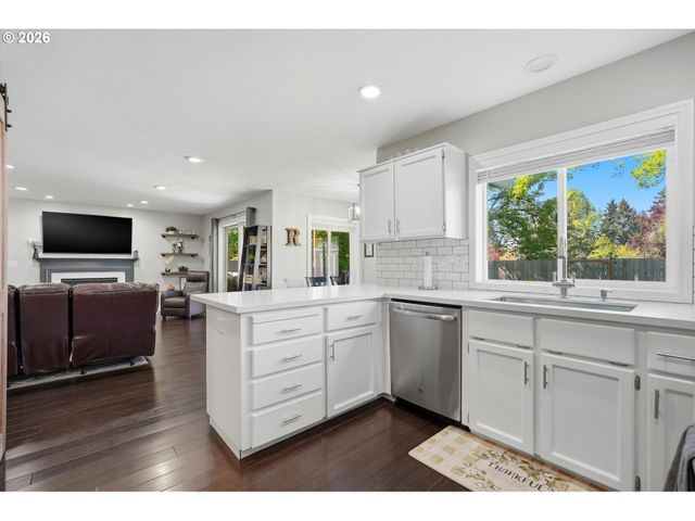 16905 Sw KING RICHARD Ct, Sherwood, OR 97140