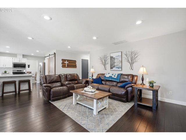 16905 Sw KING RICHARD Ct, Sherwood, OR 97140