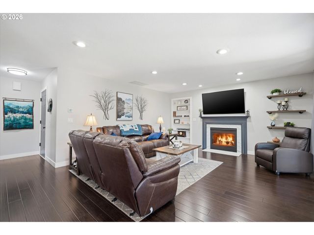 16905 Sw KING RICHARD Ct, Sherwood, OR 97140