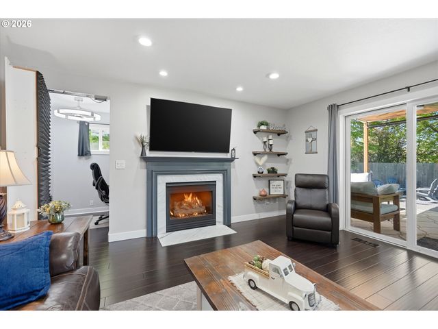 16905 Sw KING RICHARD Ct, Sherwood, OR 97140