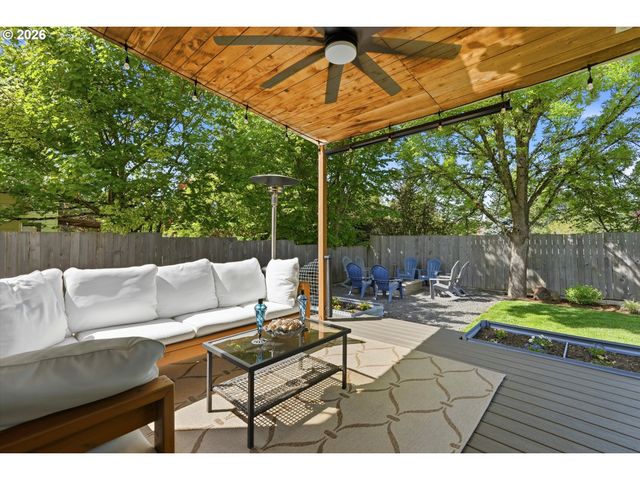 16905 Sw KING RICHARD Ct, Sherwood, OR 97140