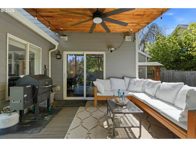 16905 Sw KING RICHARD Ct, Sherwood, OR 97140