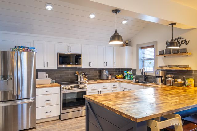 12 James Street, Saranac Lake, NY 12983