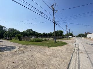 300 N Jackson Street, Waxahachie, TX 75165