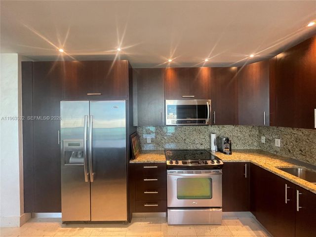 1945 S Ocean Dr 1812, Hallandale Beach, FL 33009