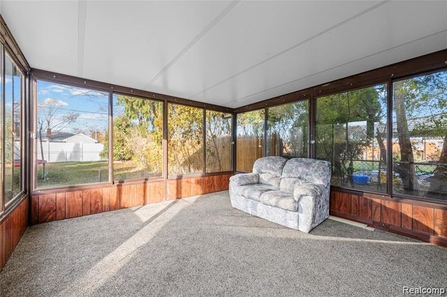 30829 Eiffel Avenue, Warren, MI 48088