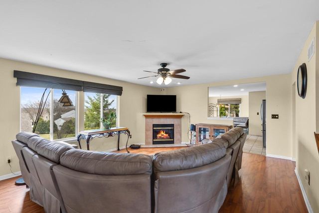 W134N6585 Lilly Creek DRIVE, Menomonee Falls, WI 53051