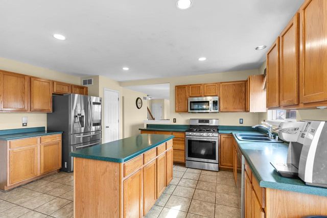 W134N6585 Lilly Creek DRIVE, Menomonee Falls, WI 53051