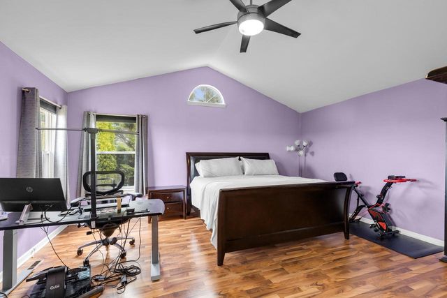 W134N6585 Lilly Creek DRIVE, Menomonee Falls, WI 53051