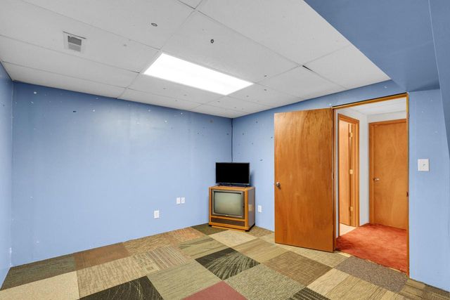 W134N6585 Lilly Creek DRIVE, Menomonee Falls, WI 53051