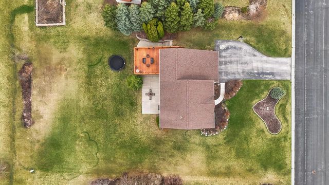 W134N6585 Lilly Creek DRIVE, Menomonee Falls, WI 53051