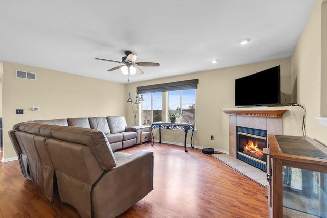 W134N6585 Lilly Creek DRIVE, Menomonee Falls, WI 53051