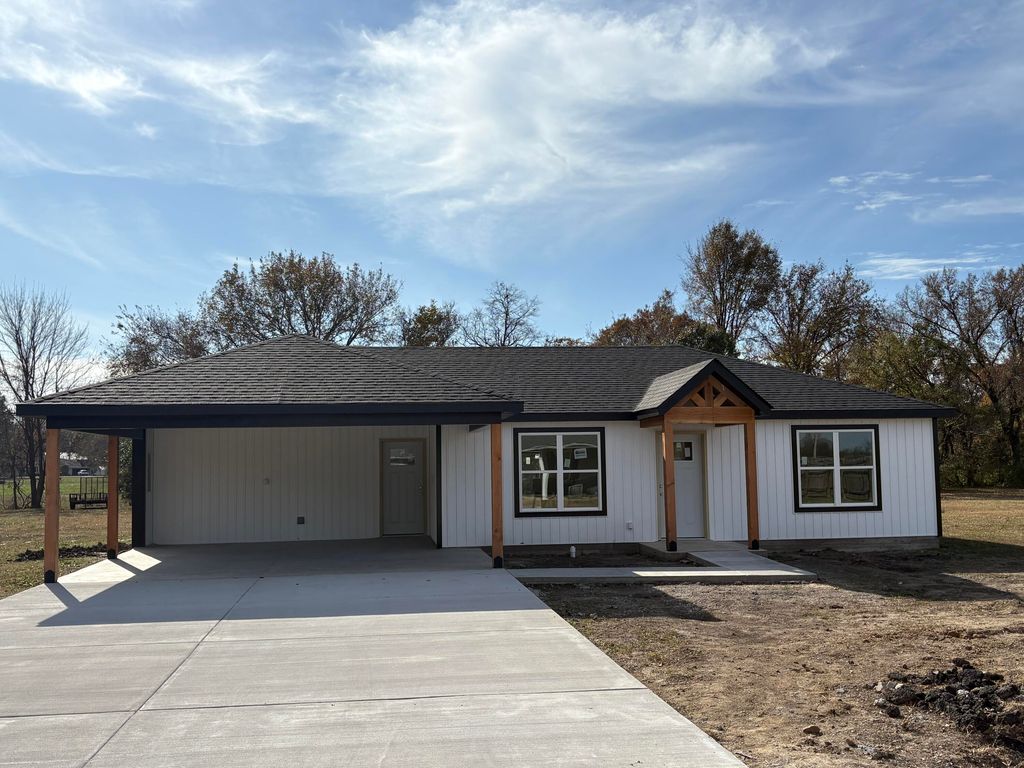 13 Quannah Drive, Fairland, OK 74343