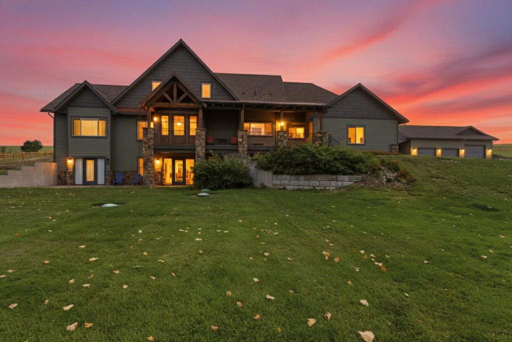 2074 Desperado Trail, Corvallis, MT 59828