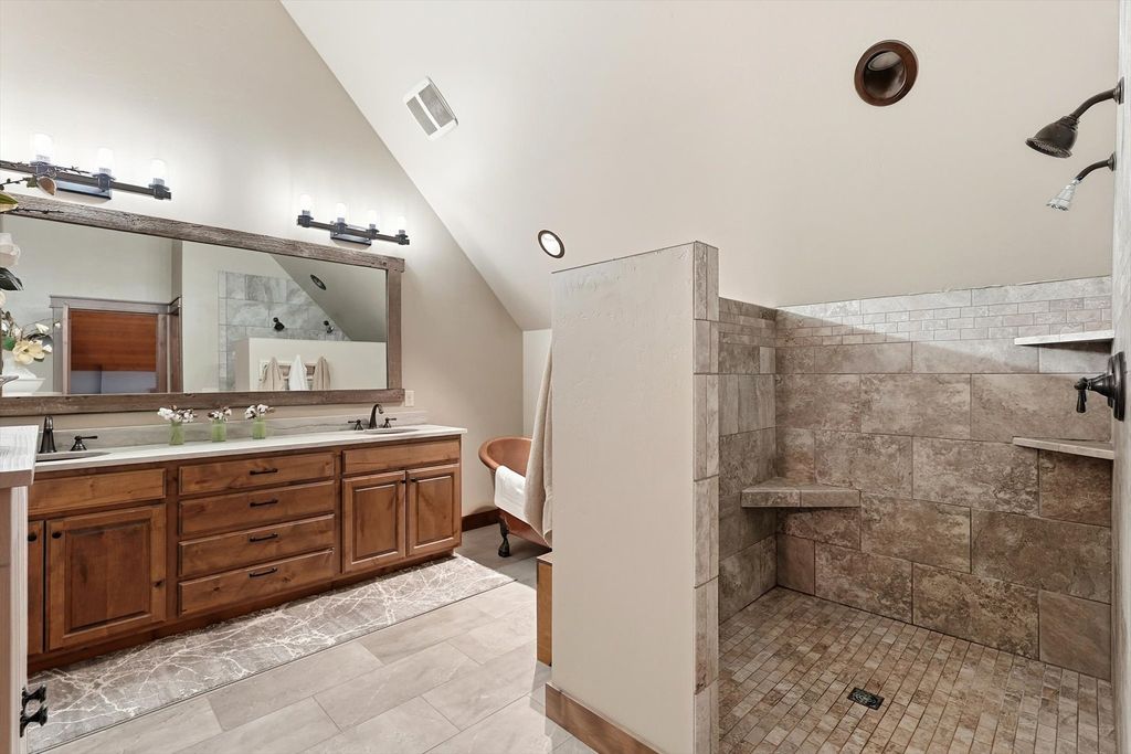 2074 Desperado Trail, Corvallis, MT 59828 photo 37