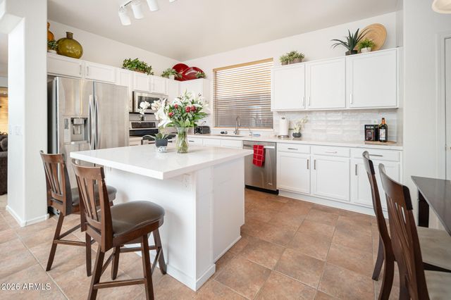 17540 W CANYON Lane, Goodyear, AZ 85338