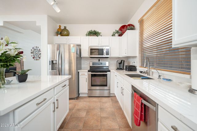 17540 W CANYON Lane, Goodyear, AZ 85338