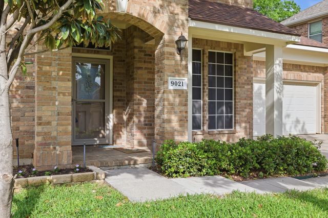 9021 Morning Meadow Drive, Fort Worth, TX 76244