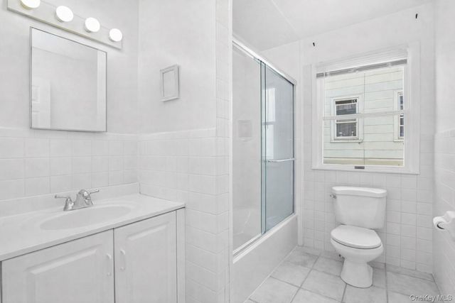 21 W Division Street, Greenwich, CT 06830