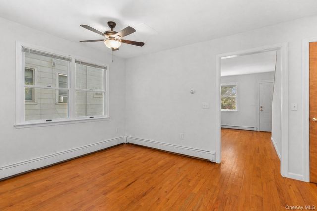 21 W Division Street, Greenwich, CT 06830