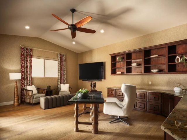 15731 Via De Santa Fe, Rancho Santa Fe, CA 92067