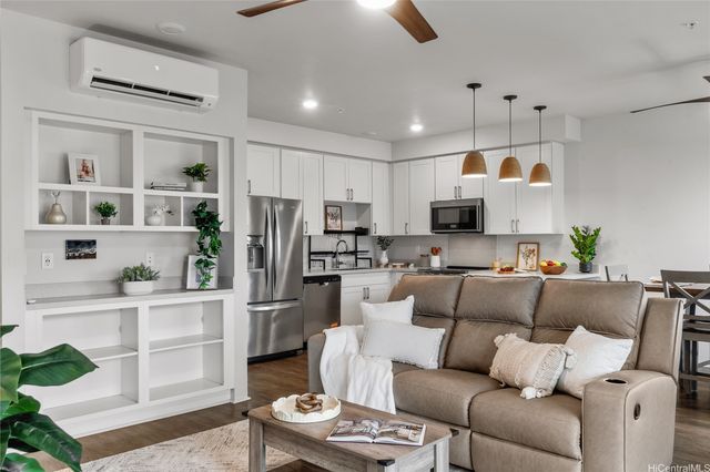 91-3525 Kauluakoko Street 1910, Ewa Beach, HI 96706