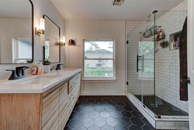 10834 NE 17th Street, Oklahoma City, OK 73141