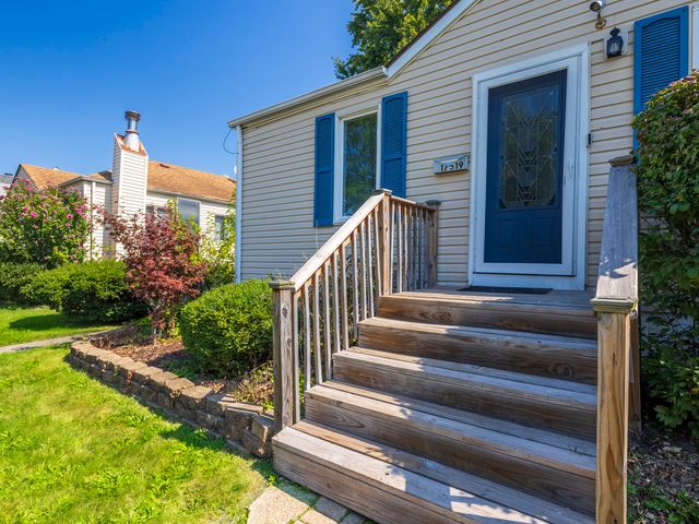 17519 Community Street, Lansing, IL 60438