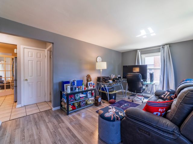 17519 Community Street, Lansing, IL 60438