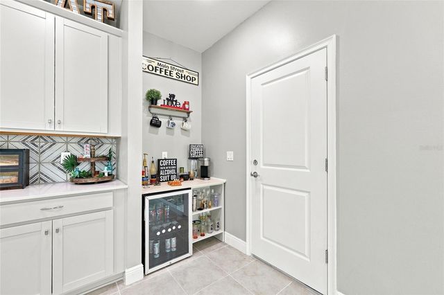 3919 KNOTTY PINE STREET, St Cloud, FL 34772