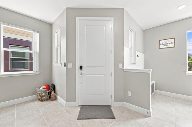 3919 KNOTTY PINE STREET, St Cloud, FL 34772