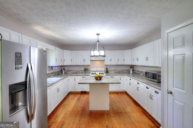 2315 Fisher Drive, Loganville, GA 30052