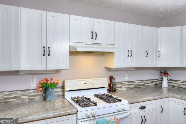 2315 Fisher Drive, Loganville, GA 30052