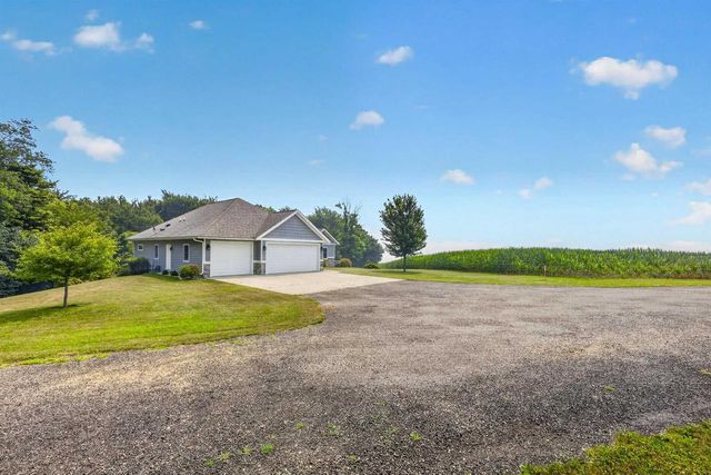 7224 Kickaboo Road, Waunakee, WI 53597