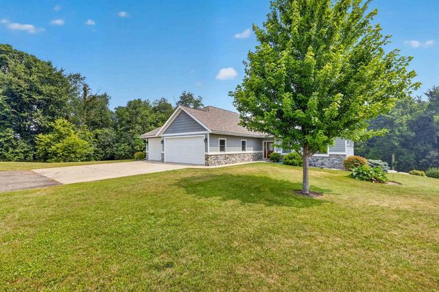 7224 Kickaboo Road, Waunakee, WI 53597