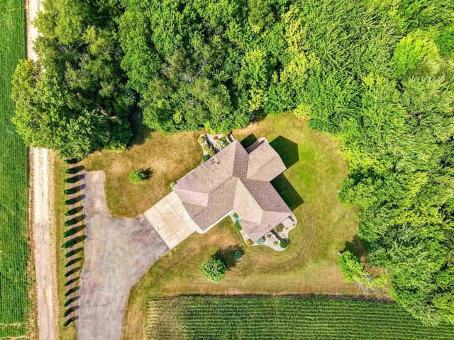 7224 Kickaboo Road, Waunakee, WI 53597