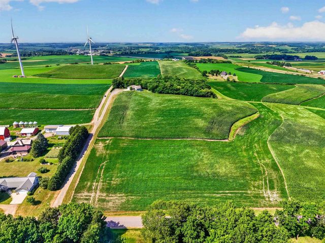7224 Kickaboo Road, Waunakee, WI 53597