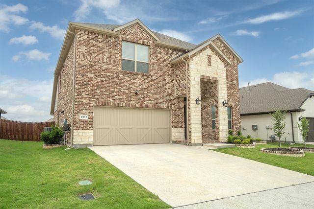2013 Windsor Drive, Argyle, TX 76226