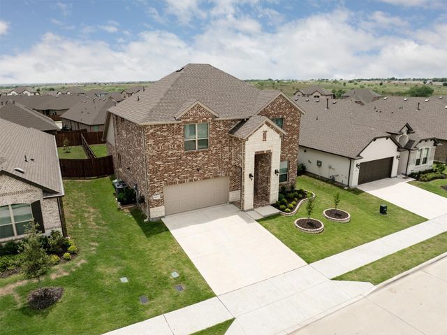 2013 Windsor Drive, Argyle, TX 76226