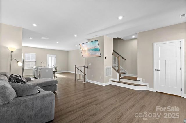 1227 Newell Towns Lane, Charlotte, NC 28262