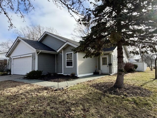 207 E Joliet Street, Schererville, IN 46375