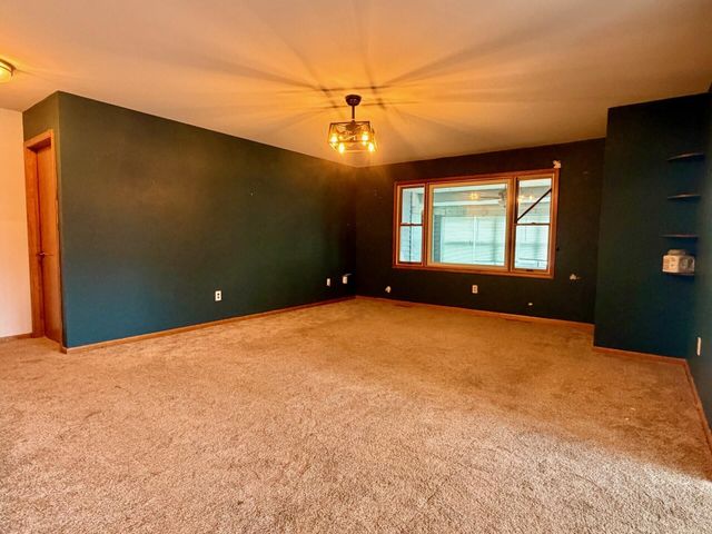 207 E Joliet Street, Schererville, IN 46375