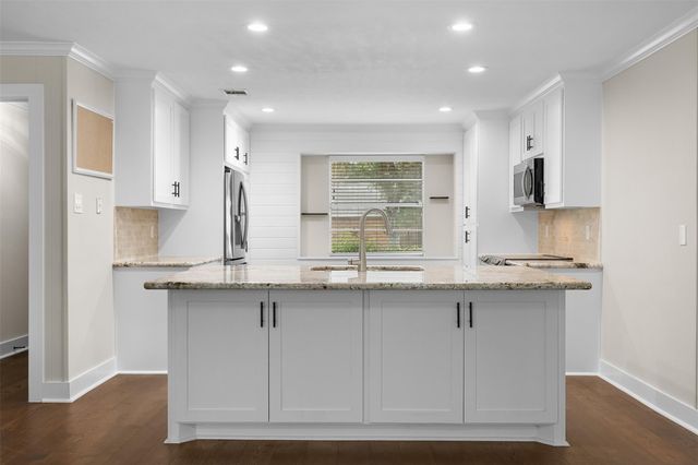 1740 Airline Drive, Katy, TX 77493