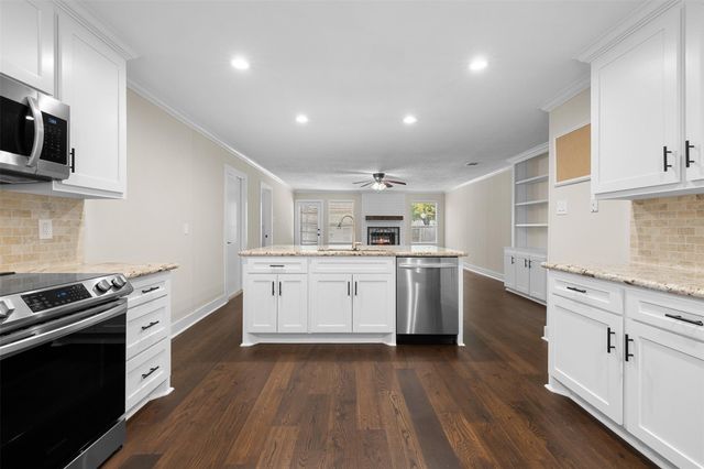 1740 Airline Drive, Katy, TX 77493